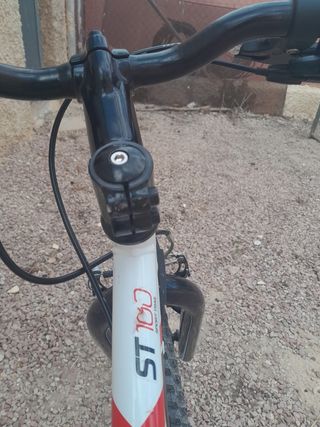 Bicicleta Rockrider ST100