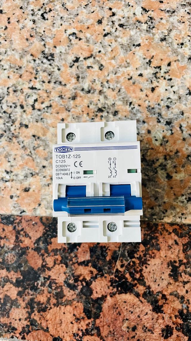 Disyuntor Solar 125A