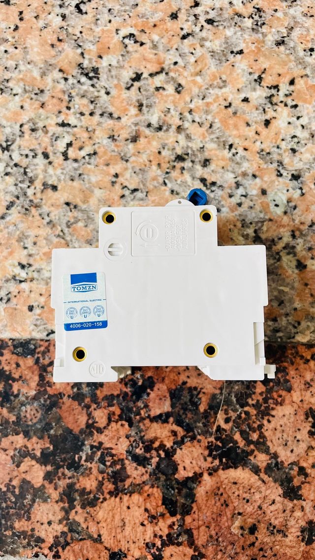 Disyuntor Solar 125A