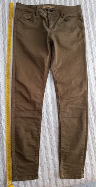 Conjunto pantalón y camiseta