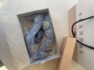 Scandal54 Zapatos Salón Otoman Cielo preciosos!!