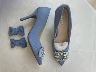 Scandal54 Zapatos Salón Otoman Cielo preciosos!!