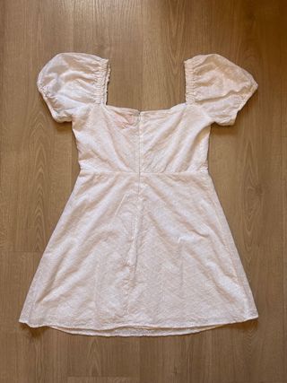 Vestido corto verano bordado talla M Pull & Bear