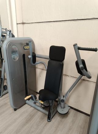 LOTE MAQUINARIA TECHNOGYM seminuevo
