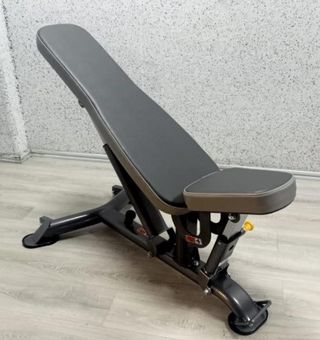 LOTE MAQUINARIA TECHNOGYM seminuevo