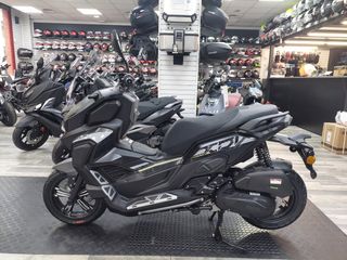 KEEWAY VIESTE XDV 300 KM0