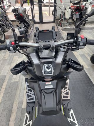 KEEWAY VIESTE XDV 300 KM0