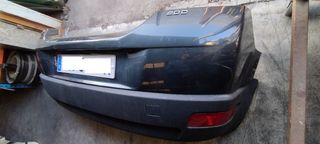 Parachoques trasero Volvo C30 gris