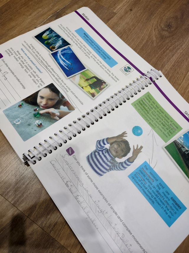 NATURAL SCIENCE. AMCO. 4° primaria.