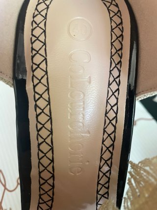 Originales tacones fiesta bordados a estrenar!