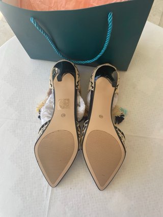 Originales tacones fiesta bordados a estrenar!