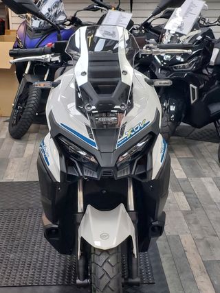 KEEWAY VIESTE XDV 300