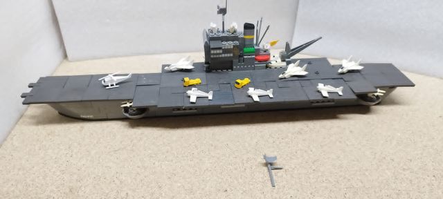 Porta aviones pacific de tente r24 ENVIO