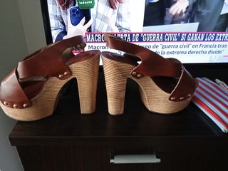 Sandalias de fiesta o para el verano