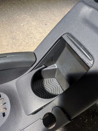 Reposa brazos central Saab 93 ‼️