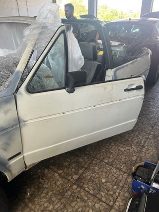 Se vende puerta volkswagen golf karman