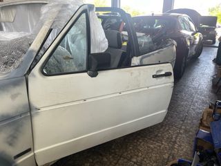 Se vende puerta volkswagen golf karman