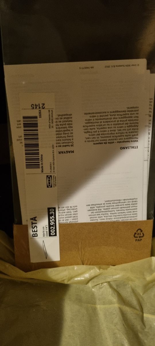 Besta ripiano in vetro ikea