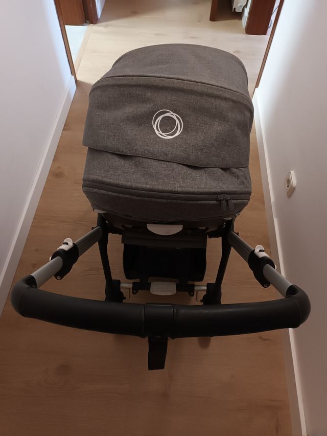 Bugaboo Bee 6 (2022) + saco invierno