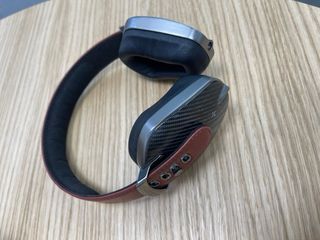 Auriculares Pryma Carbono