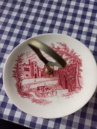 Alzatina di ceramica inglese
