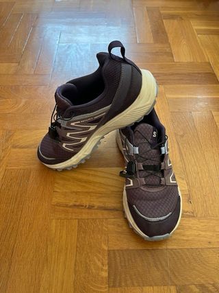 Zapatillas trekkin de la marca salomon