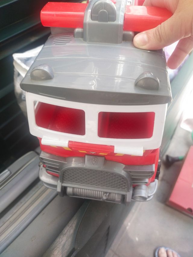 Camión bomberos patrulla canina