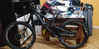Bicicleta Descenso Intese M16 Carbono PRO