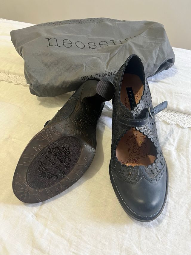 Preciosos zapatos neosens