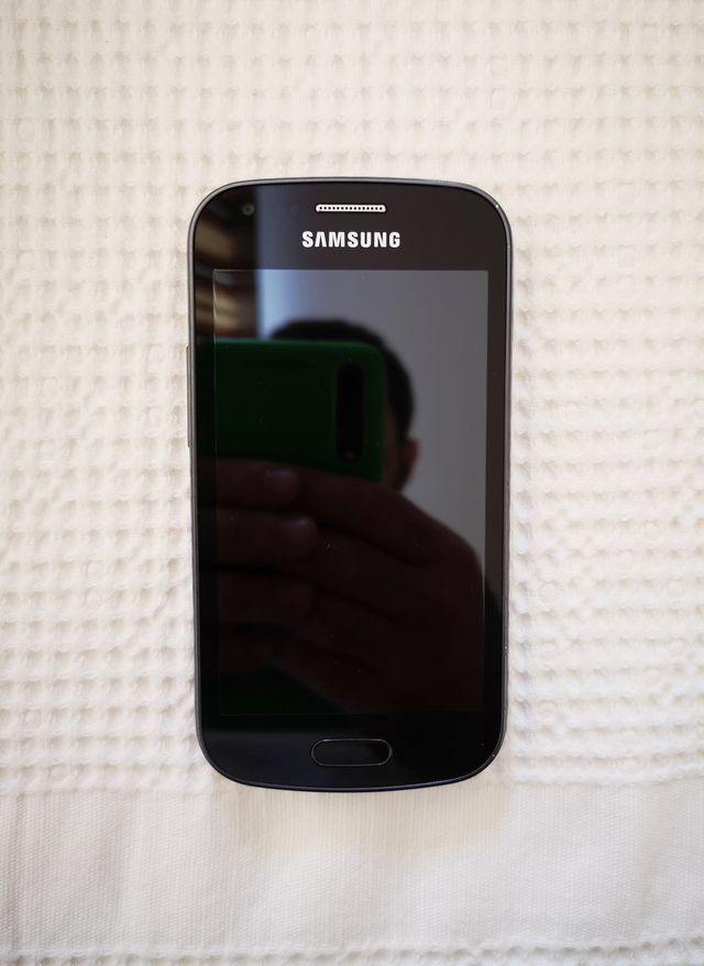 Smartphone Samsung GT-S7560