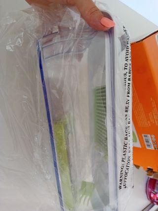 Taglia affetta verdure con contenitore  Mandolina