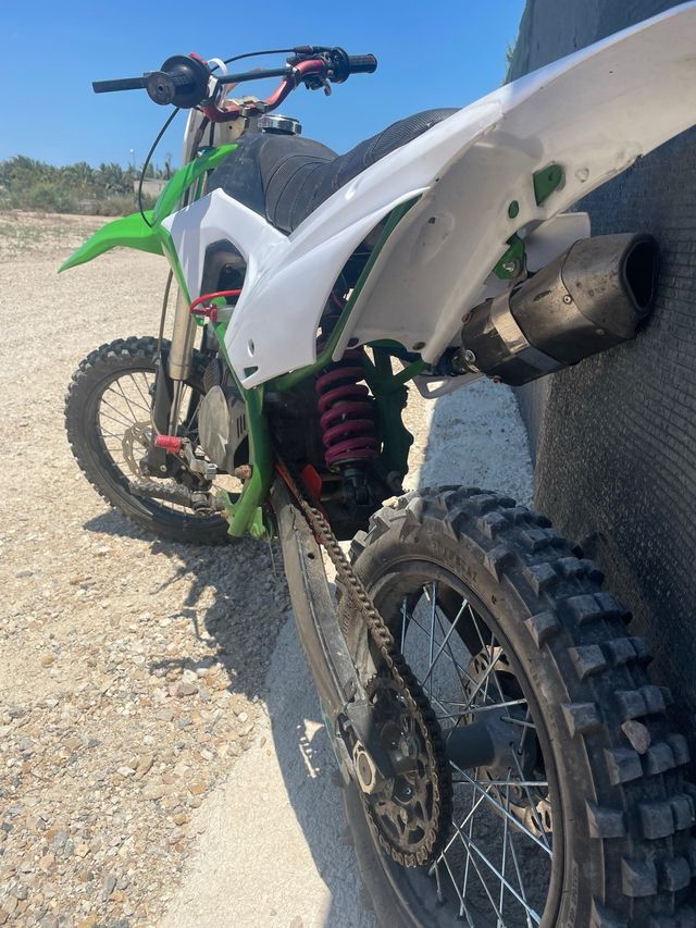 se vende pit bike 140