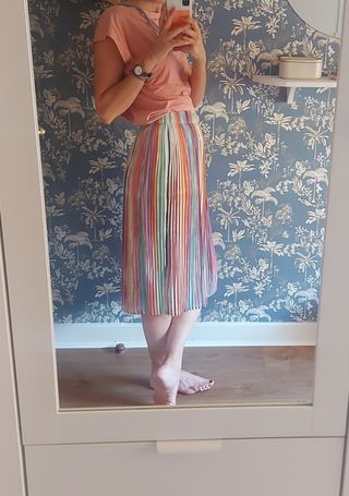 Falda plisada midi