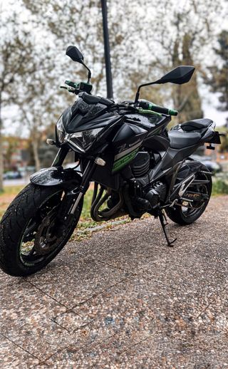 Kawasaki Z800e ABS