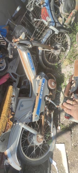 Ruedas Aprilia, chasis derbi variant sport, y mas