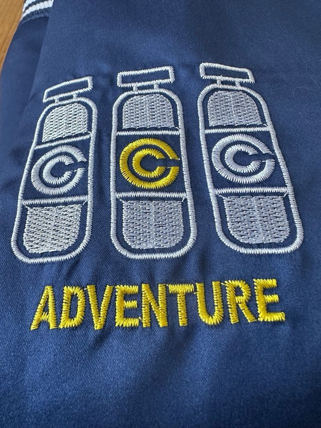 Chaqueta Dragon Ball Capsule Corp