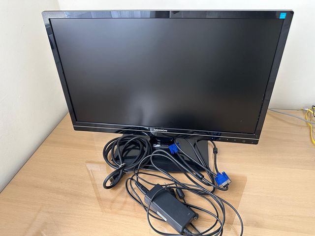 Monitor LCD Medion MD 20144 23"
