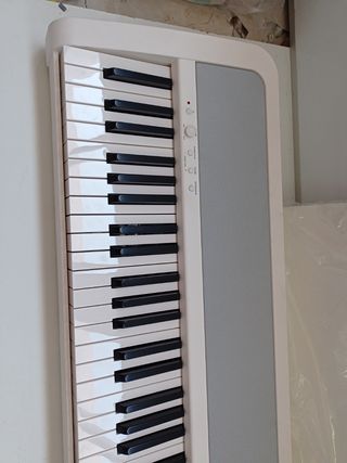 Teclado Piano Korg modelo B2