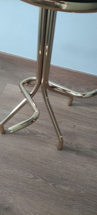 Taburete alto para barra de bar