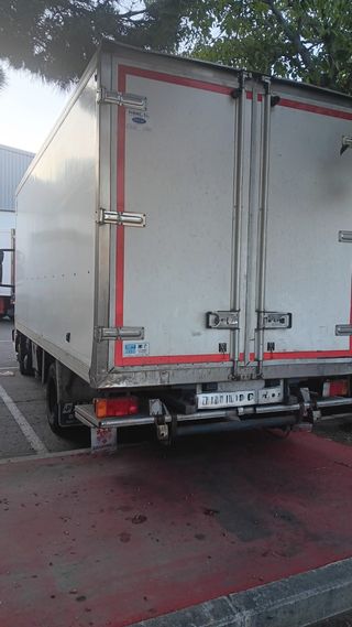 CAMION DE CARGA 8000KG EQUIPADO CON TERMOKING