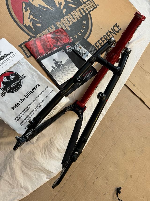 Cuadro rocky mountain slayer 26” En CAJA 