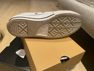 Zapatillas converse piel y plataforma nuevas