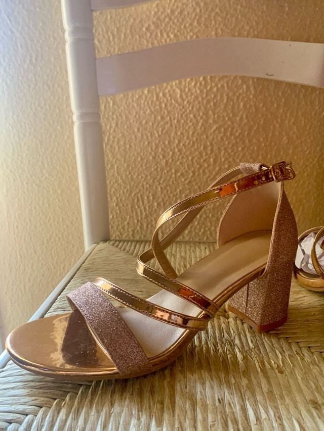 Sandalias tacón rosa