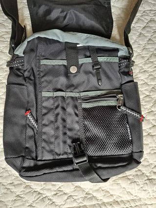 Bolso bandolera EASTPAK