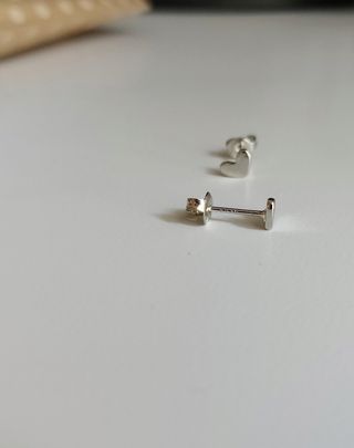 Pendientes corazón plateados