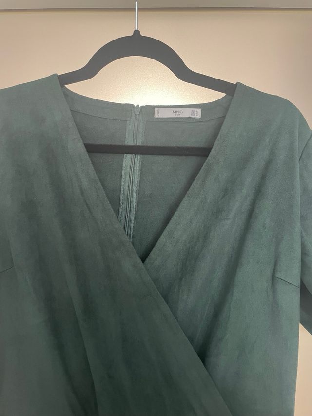 Mono verde de Antelina mango