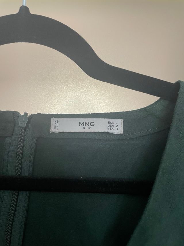 Mono verde de Antelina mango