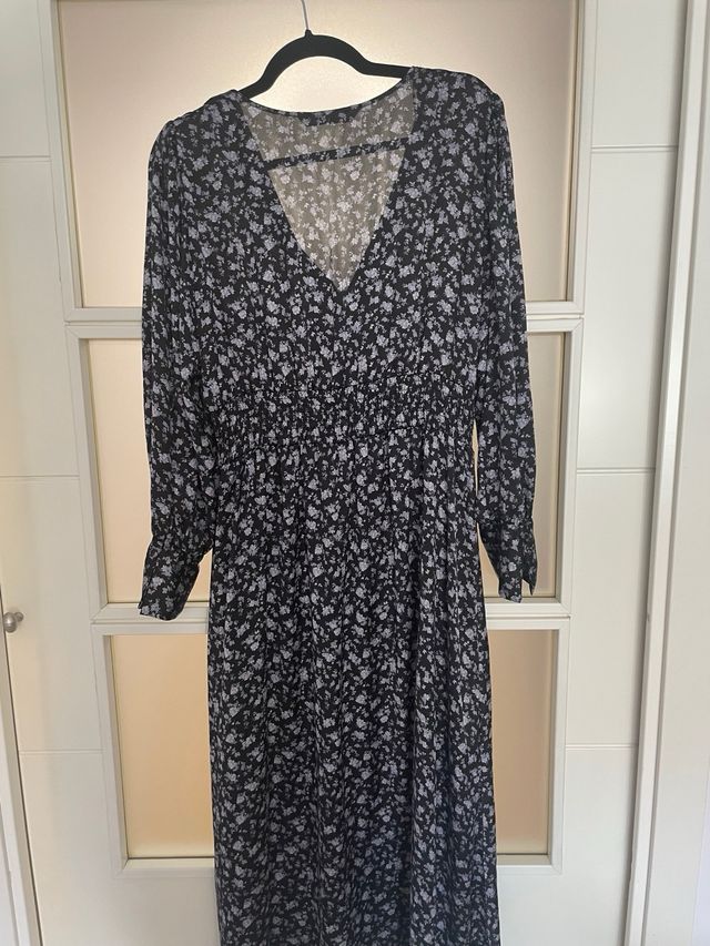 Vestido manga larga satinado Zara