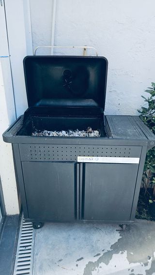 Barbacoa portátil para carbón