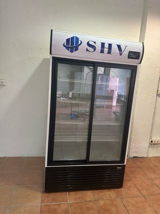 Nevera expositora de dos puertas corredera 